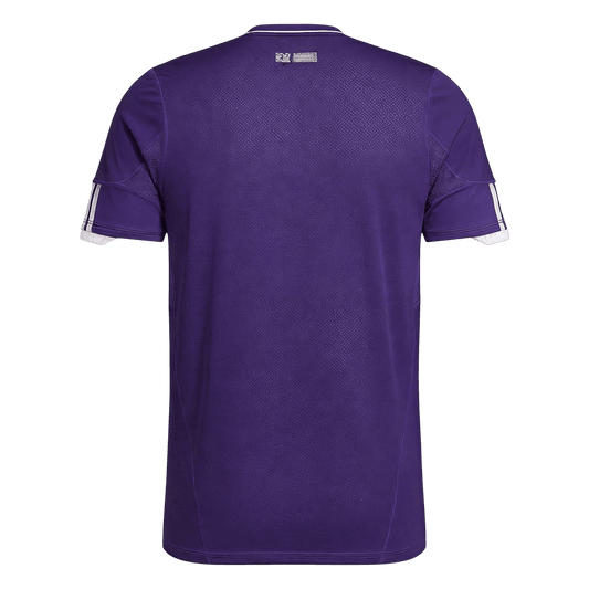Real Madrid 2010/11 Kolmas Retro-pelipaita Miesten