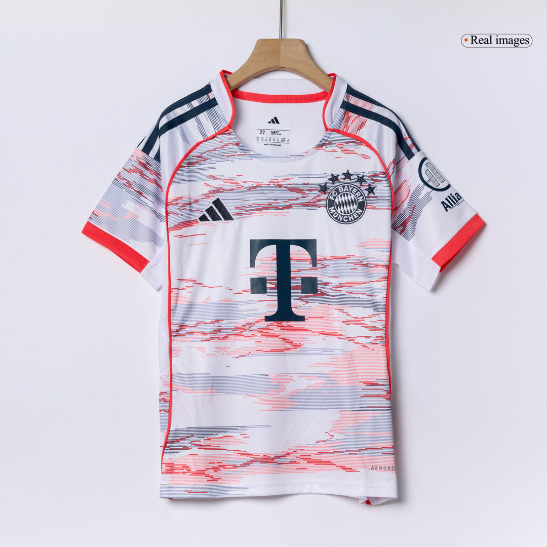 Bayern Munich 2025/26 Vieras Lasten täydellinen peliasu