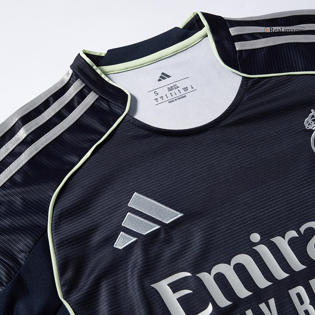Real Madrid 2025/26 Vieras Pelipaita Miesten VALVERDE #8 [PREMIUM]