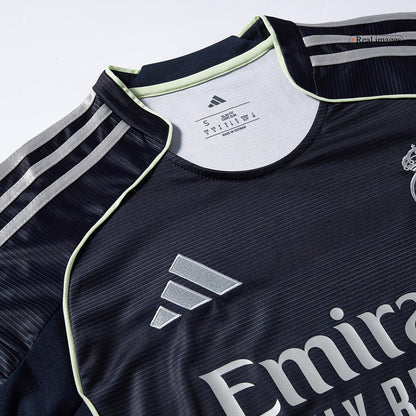 Real Madrid 2025/26 Vieras Pelipaita Miesten CAMAVINGA #6 [PREMIUM]