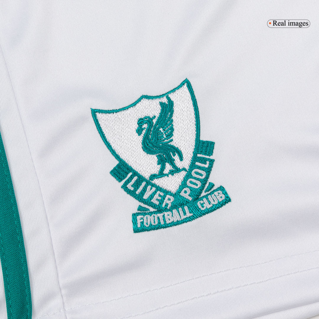 Liverpool 2025/26 Kolmas Lasten täydellinen peliasu