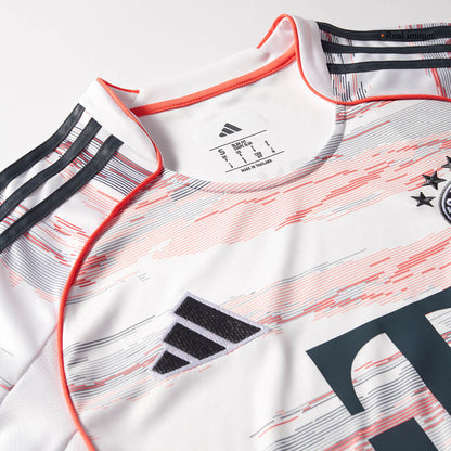 Bayern Munich 2025/26 Vieras Pelipaita Miesten OLISE #17
