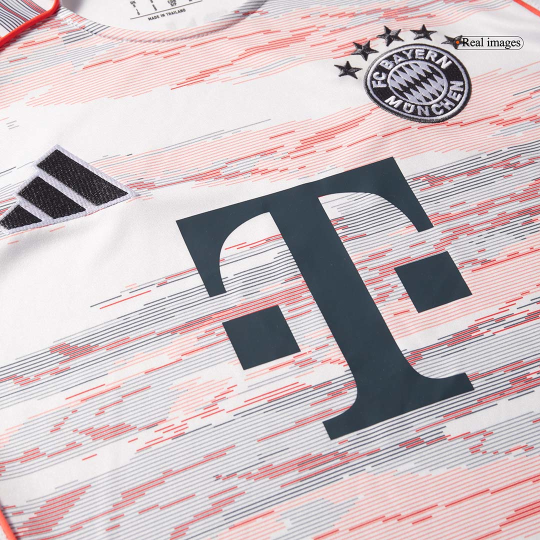 Bayern Munich 2025/26 Vieras Pelipaita Miesten OLISE #17