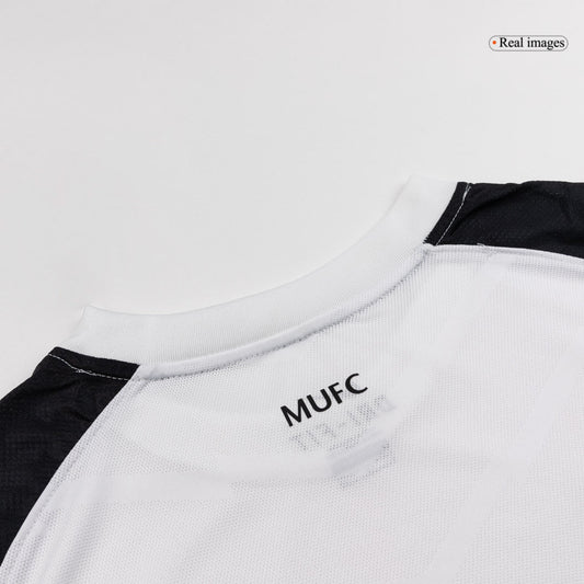 Manchester United 2010/11 Vieras Retro-pelipaita Miesten