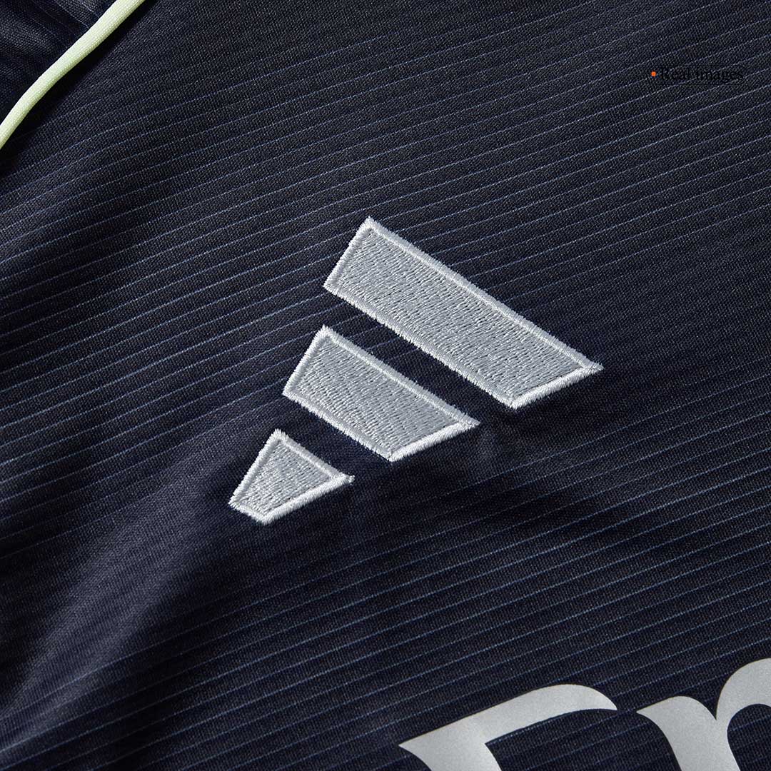 Real Madrid 2025/26 Vieras Pelipaita Miesten VALVERDE #8 [PREMIUM]